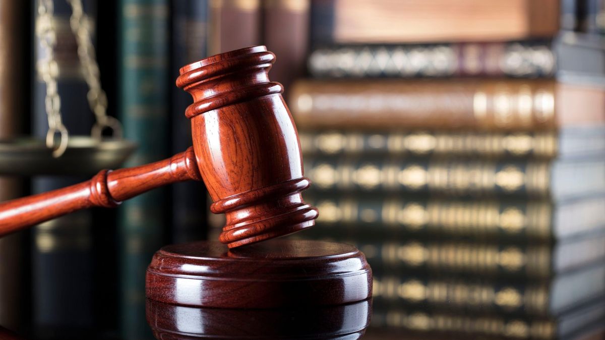 Falešný advokát bez právnického vzdělání vyhrál 26 soudních případů